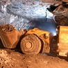Skały przysypały górników