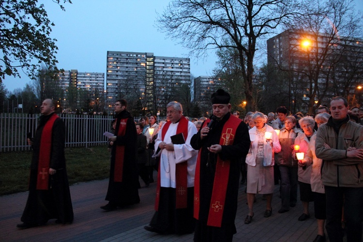 Droga Krzyżowa na os. Tysiąclecia 2014