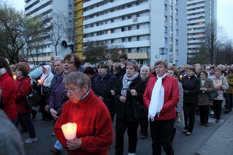 Droga Krzyżowa na os. Tysiąclecia 2014