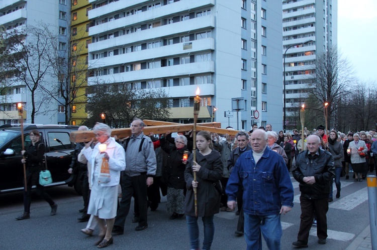 Droga Krzyżowa na os. Tysiąclecia 2014