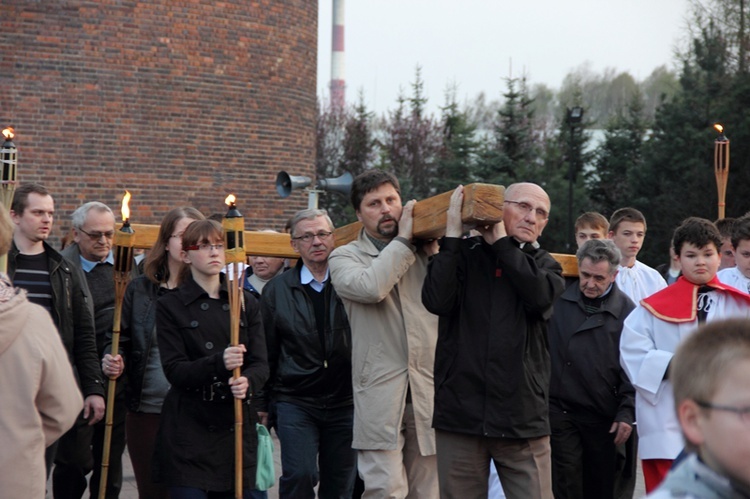 Droga Krzyżowa na os. Tysiąclecia 2014