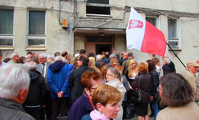 Uroczystość przy Strzeleckiej 8