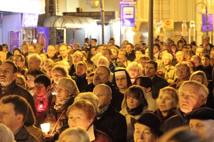 Droga Krzyżowa w Chorzowie 2014 