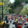 Maraton w Bostonie rok po tragedii