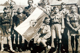 Rok 1945. III drużyna harcerska im. płk. Lisa-Kuli