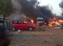 Do 71 wzrosła liczba ofiar zamachu w Abudży