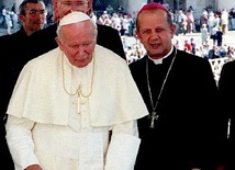 Jan Paweł II i kardynał Stanisław Dziwisz