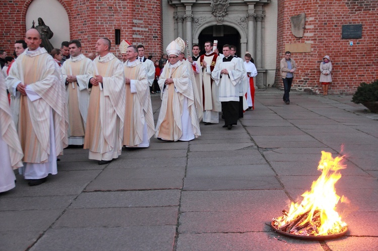 Wielka Sobota w archikatedrze oliwskiej