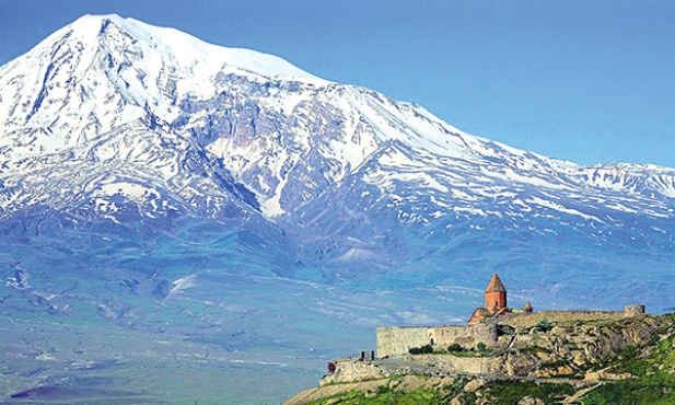 Ararat to święta góra Ormian. W Biblii wskazana jest jako miejsce, gdzie po potopie osiadła Arka Noego