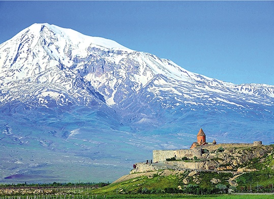 Ararat to święta góra Ormian. W Biblii wskazana jest jako miejsce, gdzie po potopie osiadła Arka Noego