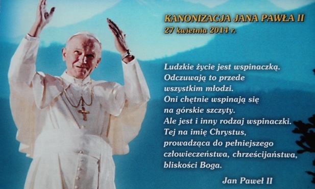 Św. Jan Paweł II stał się na Groniu inspiracją do modlitwy turystów i pielgrzymów