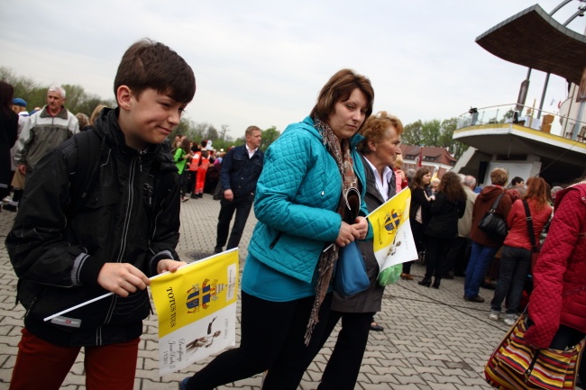 Transmisja kanonizacji Jana Pawła II i Jana XXIII - cz. 1