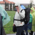 W deszczu z Radziszowa w stronę Mogilan