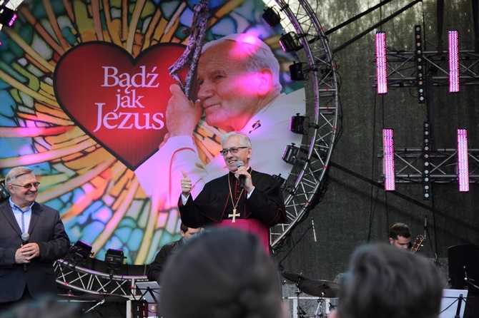 Koncert "Bądź jak Jezus" 2014 cz. 1