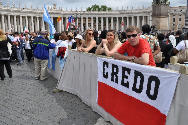 Pielgrzymi na kanonizacji Jana Pawła II