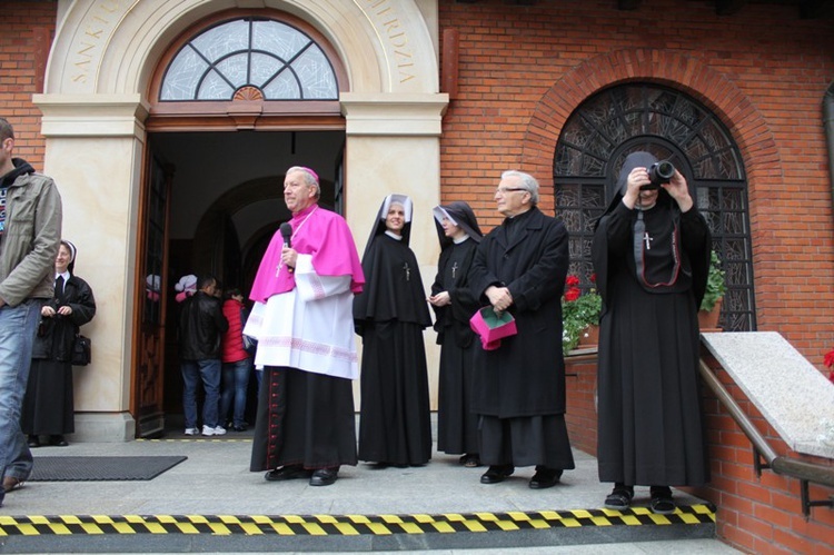 Przywitani przez biskupa Jana Zająca