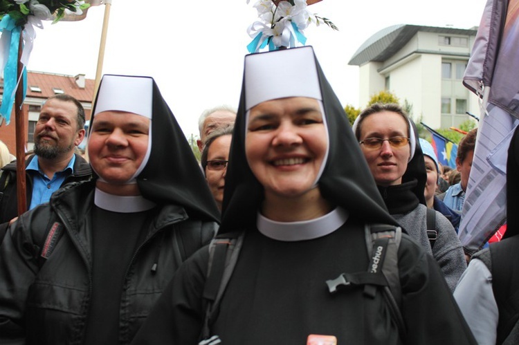 Przywitani przez biskupa Jana Zająca