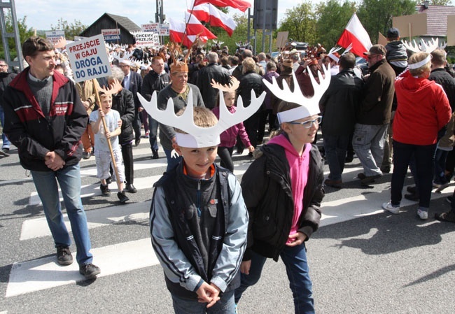 Jelenie protestują na zakopiance