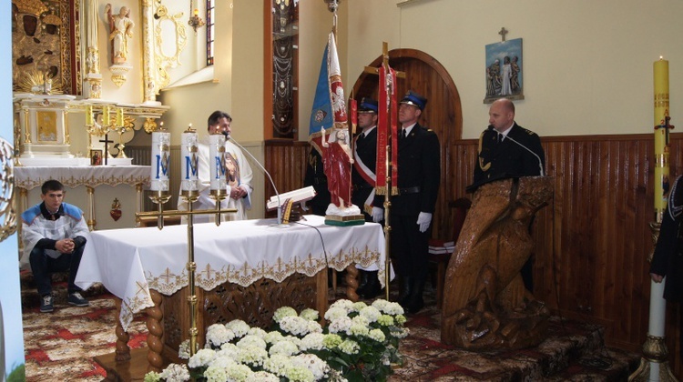 Strażacy w Sanktuarium MB Głogowieckiej