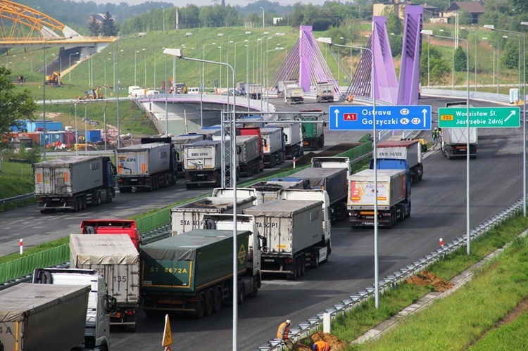 Próby obciążeniowe na moście w Mszanie