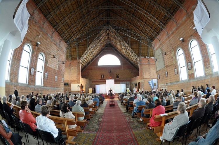 "Tajemnice Eucharystii" w Świebodzicach