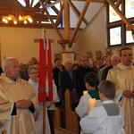 Elewacja relikwi bł. o. Stanisława Papczyńskiego w Puszczy Mariańskiej