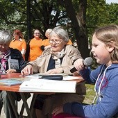 W tym roku głośne czytanie połączyło kilka pokoleń białogardzian