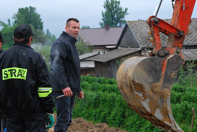 Remont wału na Wiśle