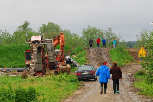 Remont wału na Wiśle