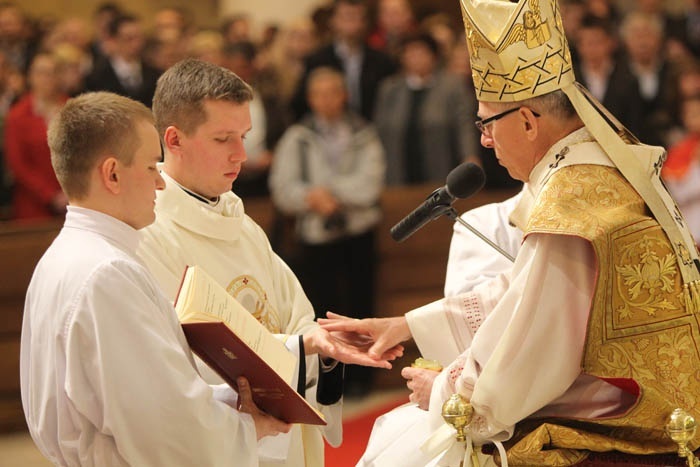 Święcenia kapłańskie w Katowicach