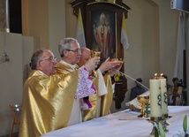 Diecezjalne dziękczynienie za św. Jana Pawła II odbyło się w kościele, który prawdopodobnie jest pierwszą świątynią w Polsce, dedykowaną polskiemu papieżowi zaraz po jego beatyfikacji