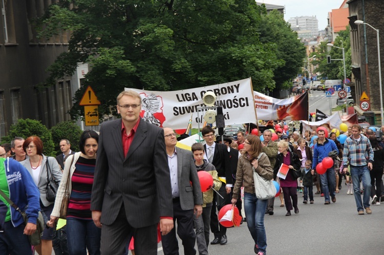 Marsz dla życia i rodziny w Katowicach