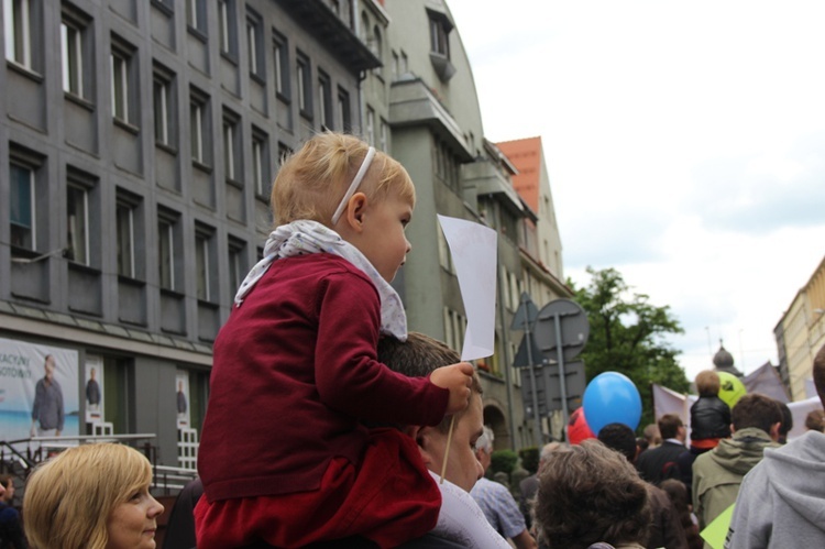 Marsz dla życia i rodziny w Katowicach