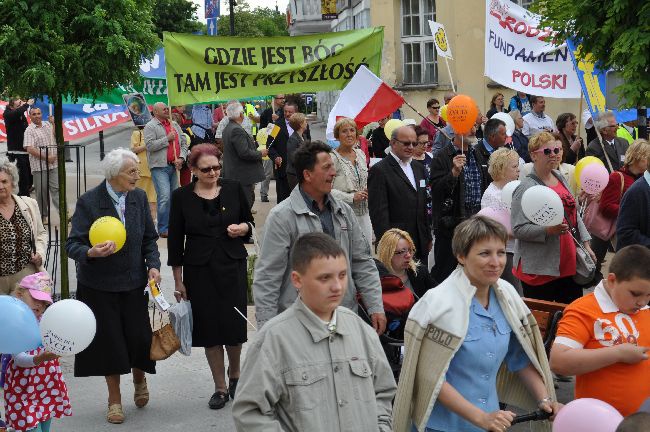 Marsz dla Życia i Rodziny w Ciechanowie cz. 2