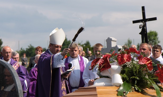 Pogrzeb śp. ks. Gerarda Kurpasa