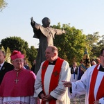 Poświęcenie dzwonnicy Ksiądz Jerzy w Rumi