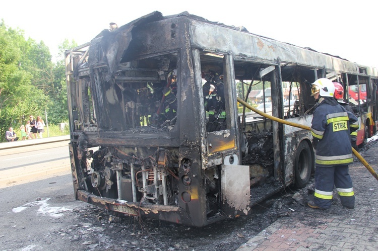 Spłonął autobus w Wodzisławiu Śl. 