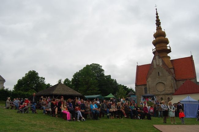 Piknik cysterski w Koprzywnicy