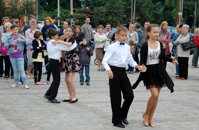 Festyn przy parafii MB Miłosierdzia