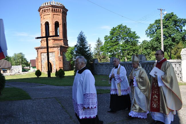 Abp Mokrzycki w Wieczfni Kościelnej