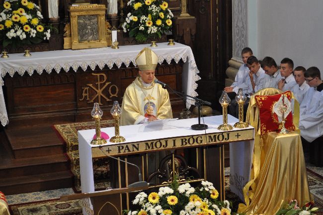 Abp Mokrzycki w Wieczfni Kościelnej