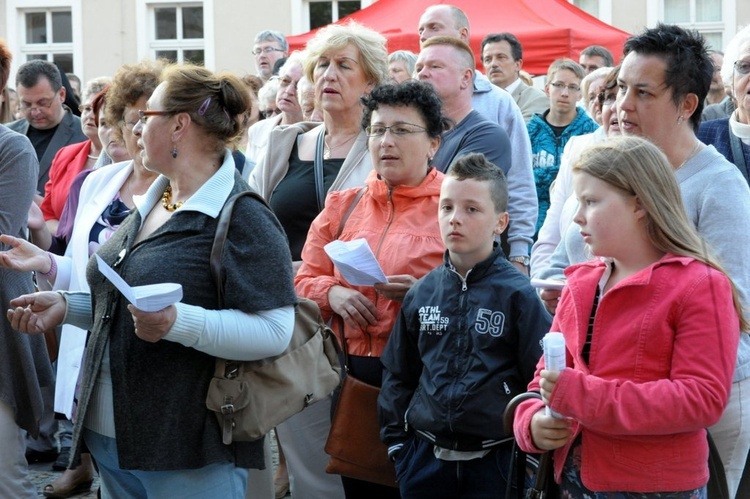 Koncert uwielbienia - konferencja