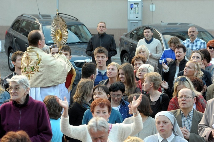 Koncert uwielbienia - adoracja