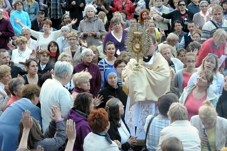 Koncert uwielbienia - adoracja