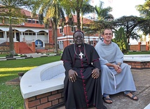 Bp Cyprian Lwanga Kizito powierzył polskim franciszkanom (na zdjęciu o. Wojciech Ulman) opiekę nad miejscami męczeństwa