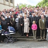  Oazowe rodziny i ich duszpasterze na jubileuszowych uroczystościach