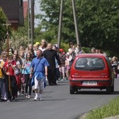 Piechotą do domu Matki