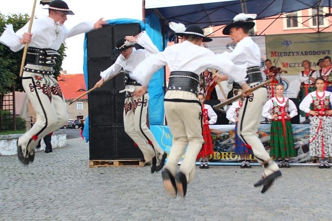 Spotkania Muzykujących Rodzin