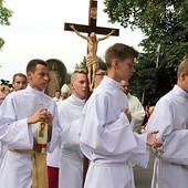 Wprowadzenie obrazu do kościoła w Wierzchosławicach 