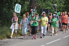  Najwcześniej, bo już 26 lipca, wyruszyła z Ustki grupa 6. Pątnicy z tej grupy przez 19 dni przejdą 640 km